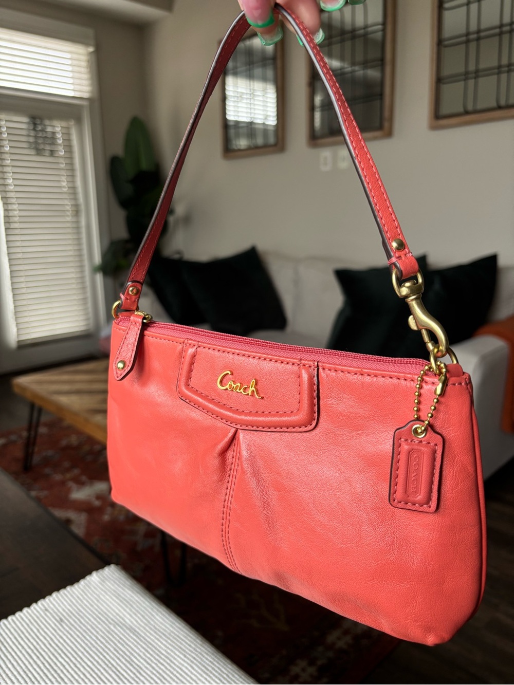 ❤️🧡Classic Y2K COACH Ashley Wristlet Mini Bag🧡❤️ - Picture 3 of 12